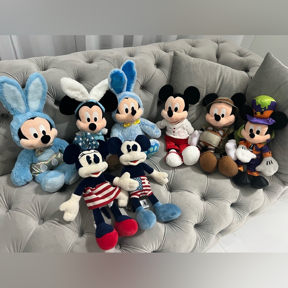 Mickey’s plush’s (8)